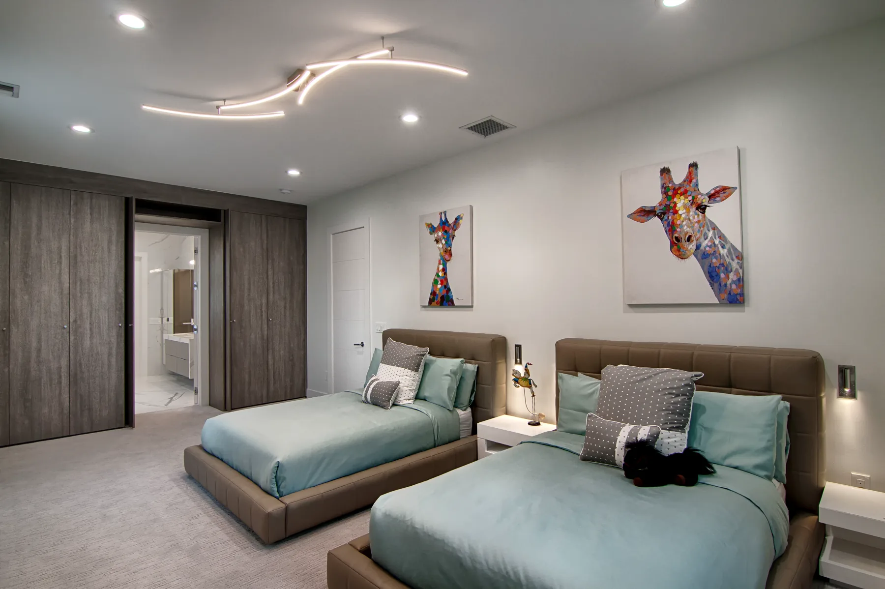 Aiken Court project image 20