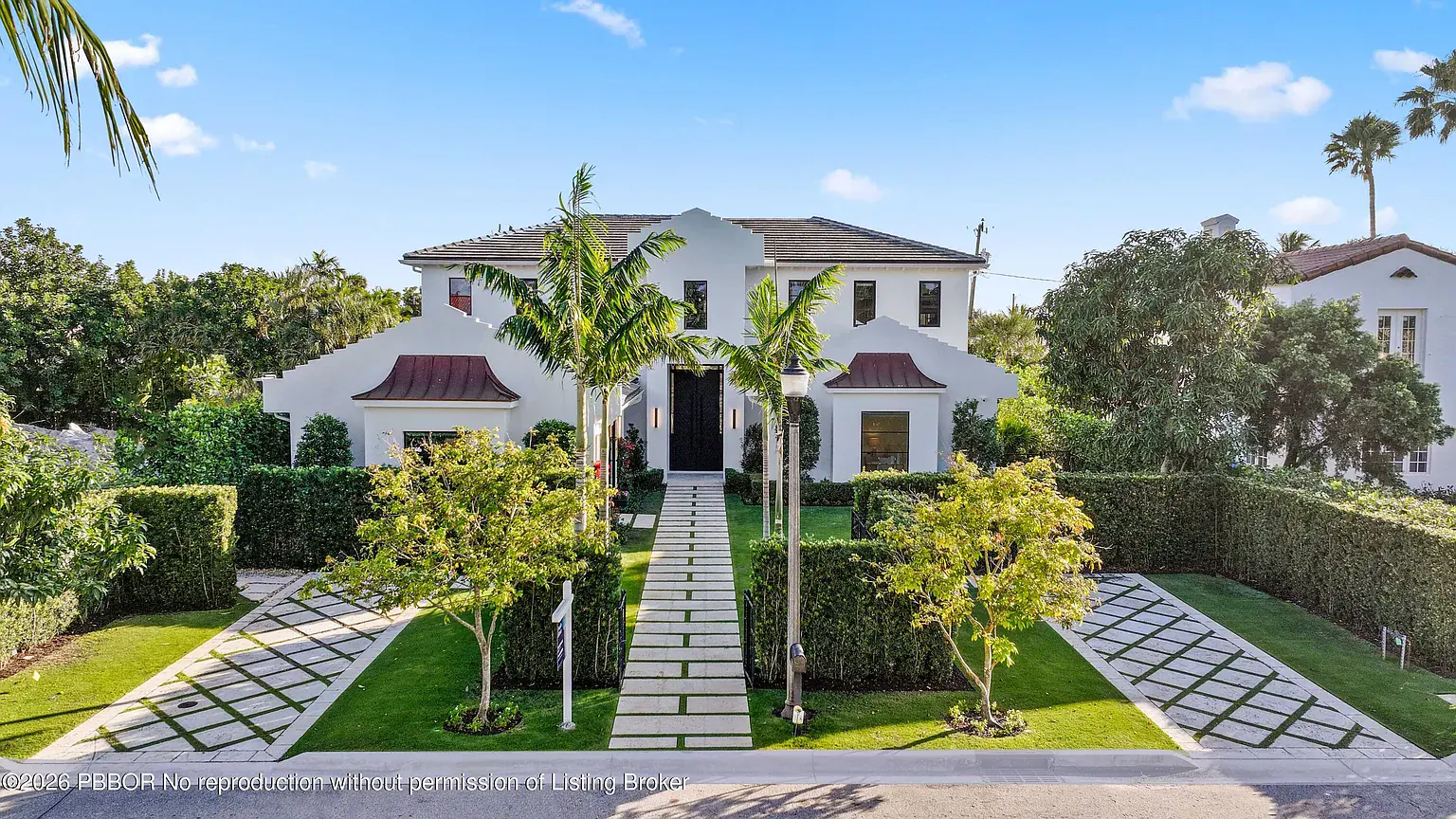 East Lakewood residence in West Palm Beach, Florida