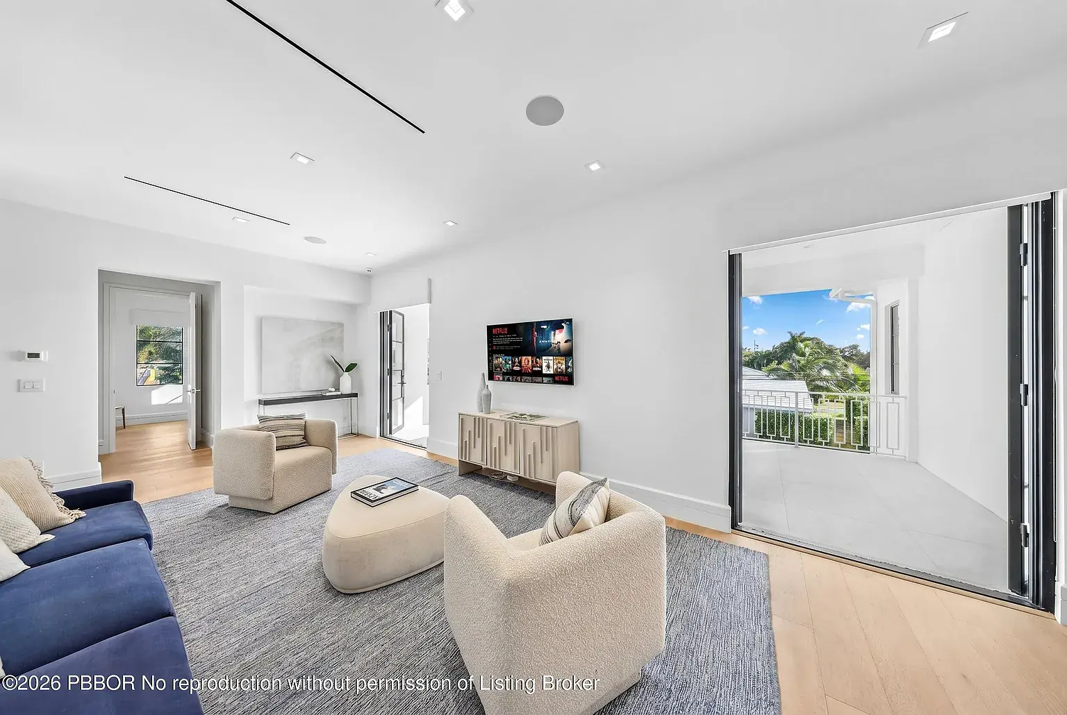 Living Dining at East Lakewood