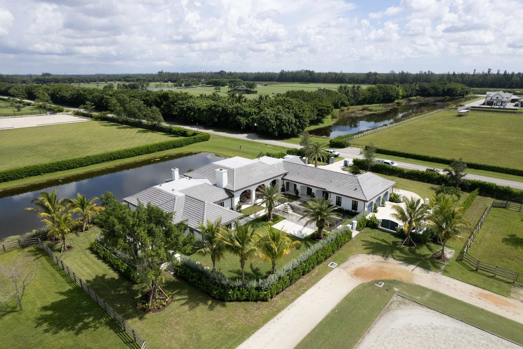 Equestrian property at Lasso Way