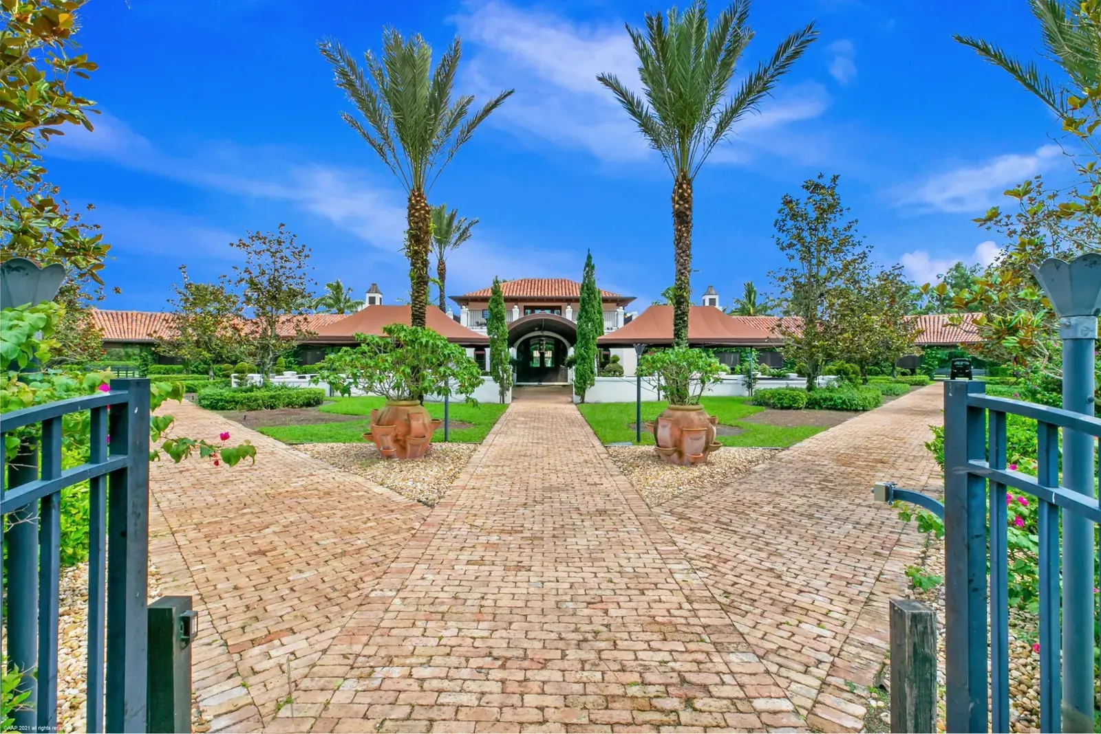 Entry Gates at Mida Farm