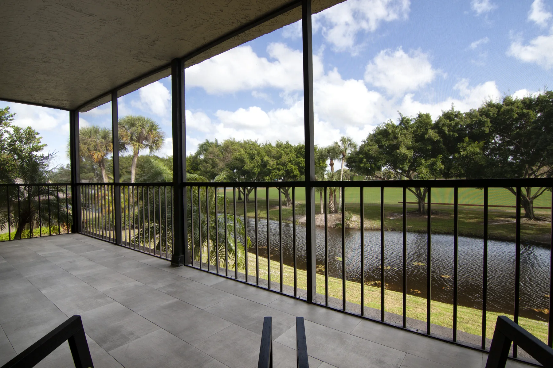 Covered terrace overlooking the water at Polo Island